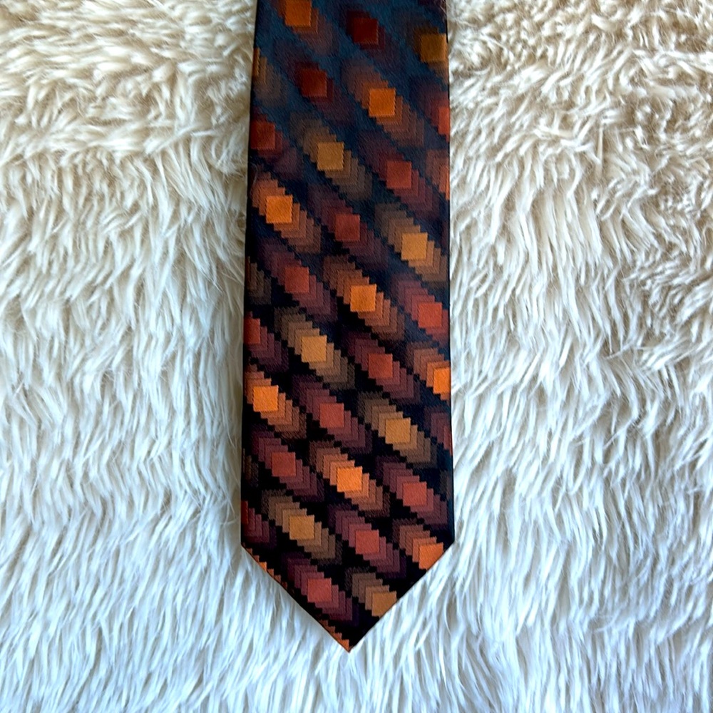Croft & Barrow men’s tie, 60” length